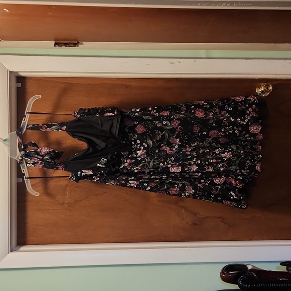 Hot Topic pin up style dress with purple flowers and bug pattern - Picture 2 of 4